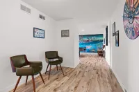 EV Charger-Spacious! Peek-a-Boo Water View+Game Room - Pool Table