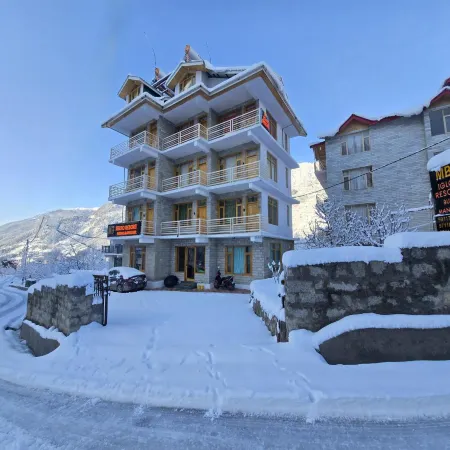 MB Igloo Resort