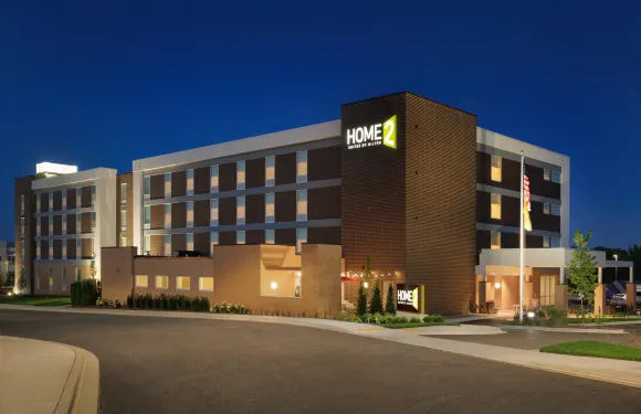 希爾頓惠庭酒店-密爾沃基梅諾莫尼福爾斯