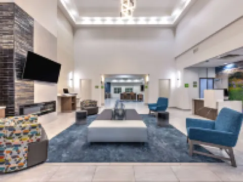 La Quinta Inn & Suites by Wyndham Allen at the Village Hotels in Allen