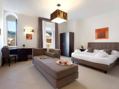 La Piazzetta Guest House Hotels near Gallery Raffaele Celentano