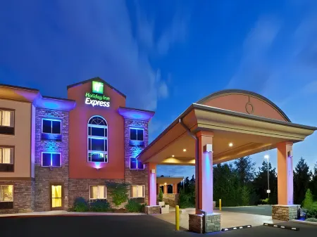 Holiday Inn Express Portland South - Lake Oswego Отели рядом с достопримечательностью «Вашингтон сквер»