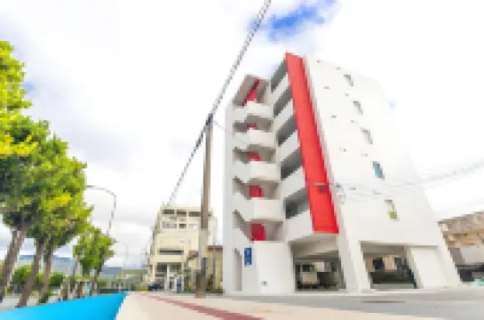 โรงแรมอิโอลิเตะ