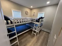 NEWLY RENOVATED FAMILY SHORE HOUSE