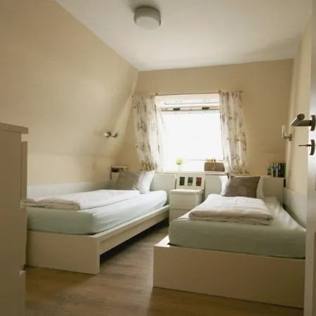 Apartment Close to the Beach for up to 5 People - 3 Rooms, in Top Location, with Free Parking Lot