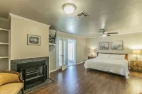 Belle of Belton-Spacious/Central Location/Pool/Hot Tub/Game Room w/ Pool Table UMHB Dee Dillon Softball Field 주변 호텔
