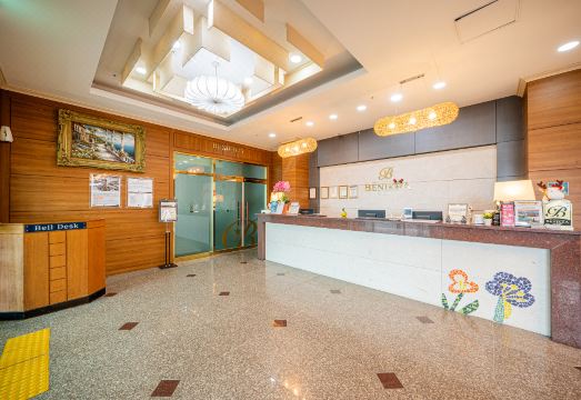 3. 베니키아 호텔 ..