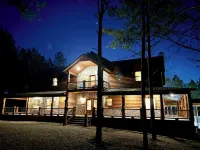 New Cabin/Private Pickleball Court/Hot Tub/Firepit/Foosball/Fireplace/Families