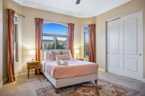 "Sunriver Estate" l 4Bd l Pool l Spa l Sleeps 12