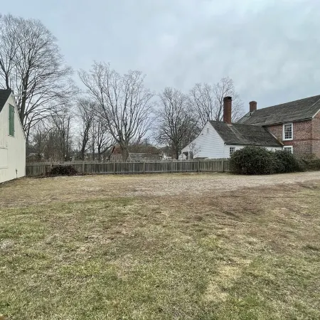 Large Charming Historic House close to Beaches