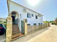 VILLA NURIA WITH PRIVATE POOL,2 KM TO DE BEACH. AC / WIFI / ALARM / PARKING