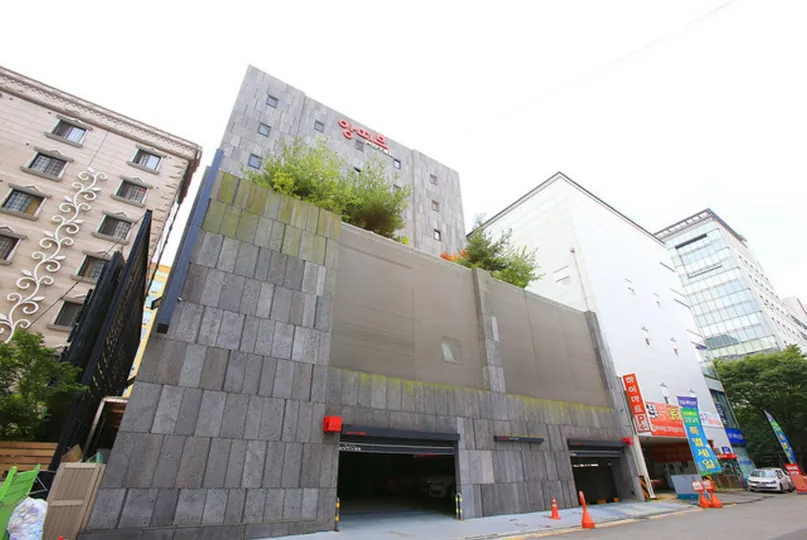 Antives Hotel