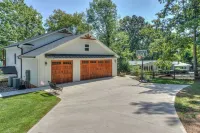 Lake Norman - Tranquility Cove - Beautiful Lakefront Apartment