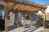 Peaceful Retreat on Houston Street Hotels near KAY Jewelers