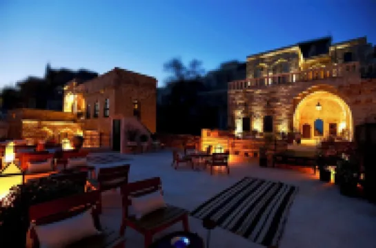 อารูรา มาร์ดิน โรงแรมใน