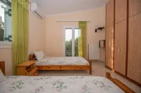 Afrodite's Oasis Villa by "elite"