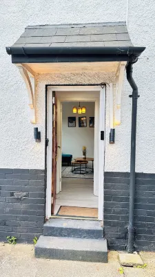 Pengam House Cardiff by Smart Corporate Stays Hotels in Old St. Mellons