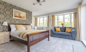Robins Perch, Bramhall