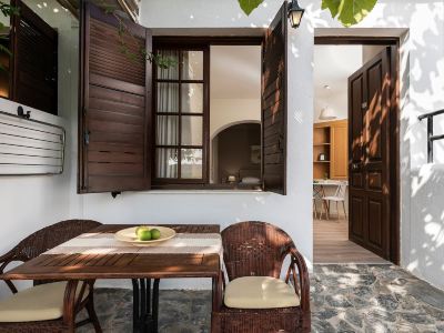 Alianthos Suites