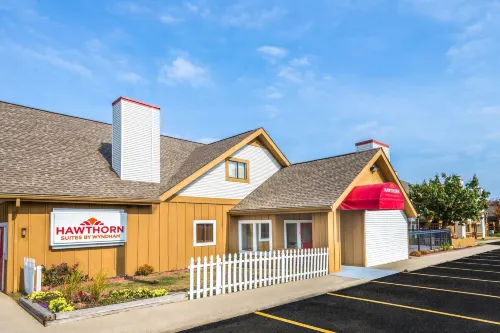 Hawthorn Extended Stay by Wyndham Dayton Hotels in Vandalia