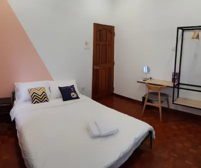 In Homs 26 Hotels near Klang Parade