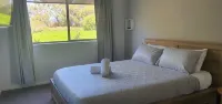 Banksia Park Estate Hotels in San Remo