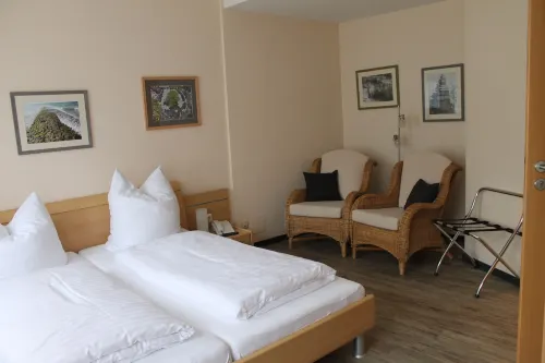Alleehotel Eschen Hotels in Südbrookmerland