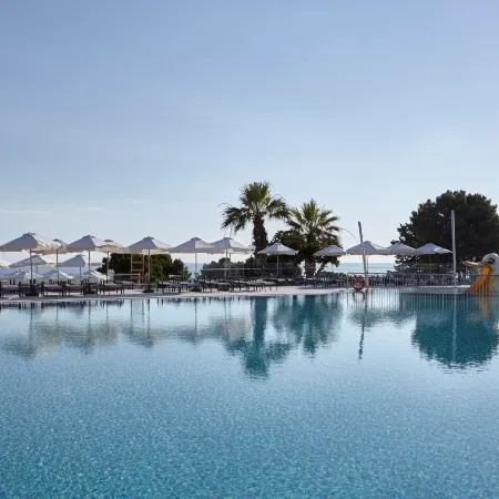 Louis St. Elias Resort & Waterpark
