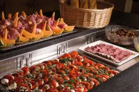 Alpine Lifestyle Berghotel Madlener - breakfast