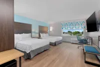 Tru by Hilton Lincoln East Hotels in Stevens Creek