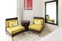 メルキュール ナディ