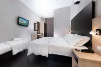 Hotel Aiglon - balcony