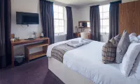 Fletcher's Restaurant Bar & Rooms Hotels in Alloa