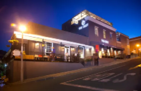 The Grey Hotel Hotels near Cape Quarter