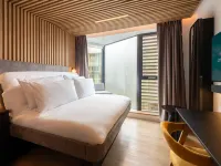 YOTELPAD London Stratford Hotels near ستراتفورد