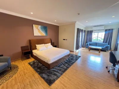Nouveau Accra Hotels near University of Professional Studies, Accra (UPSA)