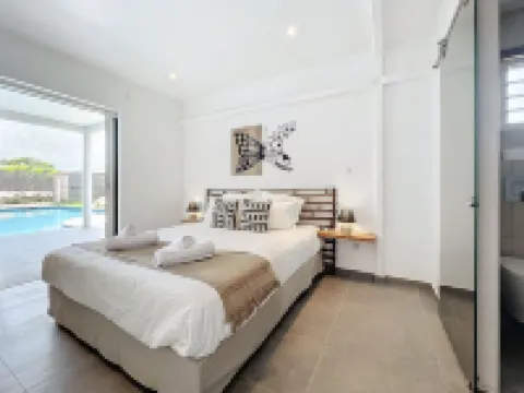 Nakolodge 4 Chambres - Piscine / Balneo / Jardin Privatifs Hotels in 