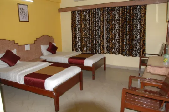 Hotel Bhavani Lodge Hotels near Kachiguda