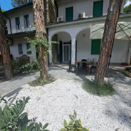 Marina Romea 2 Splitted Executive Flats
