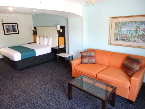 Best Western Plus Kissimmee-Lake Buena Vista South Inn  Suites