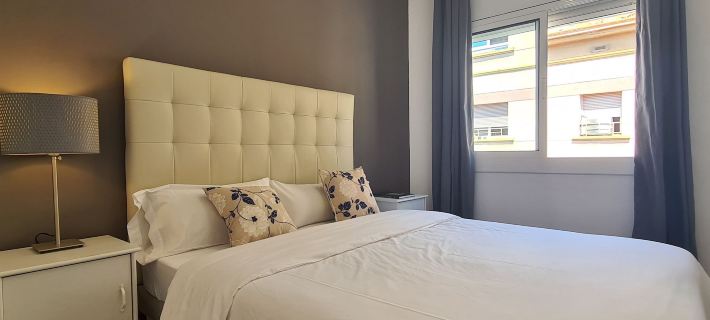 Walk to Camp NOU - Wi-Fi AC 3 Bed by MyRentalHost Hotels in L'Hospitalet de Llobregat