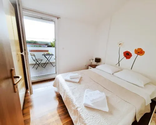 Holiday House Dora Hotels in Punat