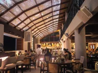Azzurro Hotel Hotels near MarQuee Mall