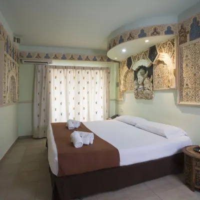 Casual Civilizaciones Valencia Hotels near Rascanya