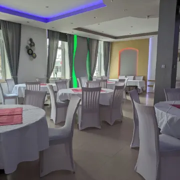 Hotel Ari