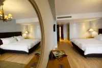 Mir Boutique Hotel โรงแรมใน