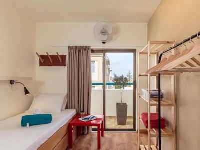 Stay Rhodes Hostel & Bar