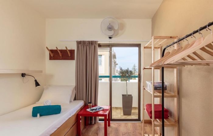 Stay Rhodes Hostel & Bar