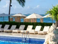 Sunset Marina Resort & Yacht Club Hotels near Float Fun Cancún