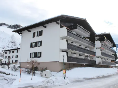Apartment Maria Alm Near Hochkönig Ski Slopes Отели в г. Гемайнде Мария Альм ам Штайнернен Мер